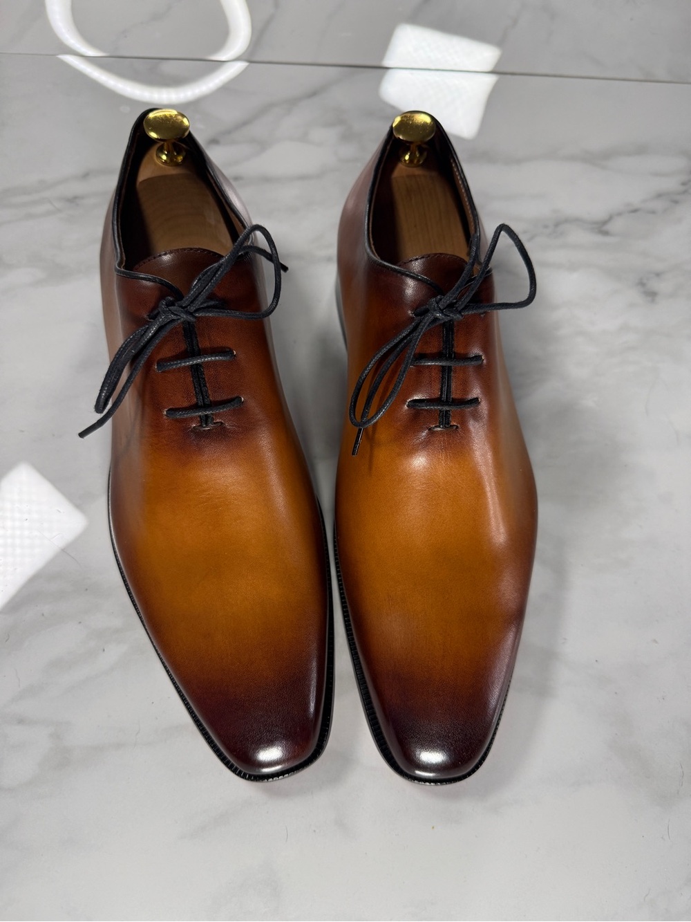 Men's Chestnut Burnished Leather Derby Shoes - Elegant Lace-Up